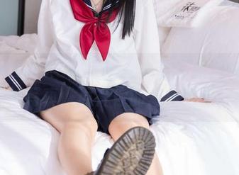 BoBoSocks袜啵啵 – 小甜豆的白色渔网袜写真，展开你的想象力吧！