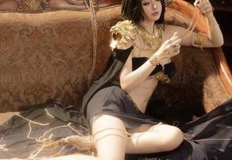 ServicingYourAesthetic—Byoru的护士变身美图秀。