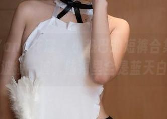 HuaYang花漾 – 小热巴的短裤合集，美图一波接一波，脑海里全是蓝天白云吧