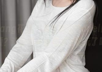 HuaYang花漾 – 谁有葛征Model的免费资源？这连衣裙看起来太好玩了吧！