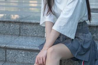 MSLASS梦丝女神 – 说好的田园清新，玥玥的资源却让人产生了意想不到的联想。