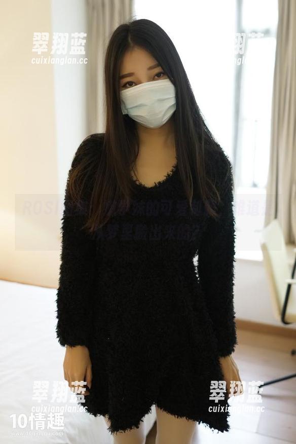 ROSI图集：嫩学妹的可爱制服，难道是从梦里搬出来的？