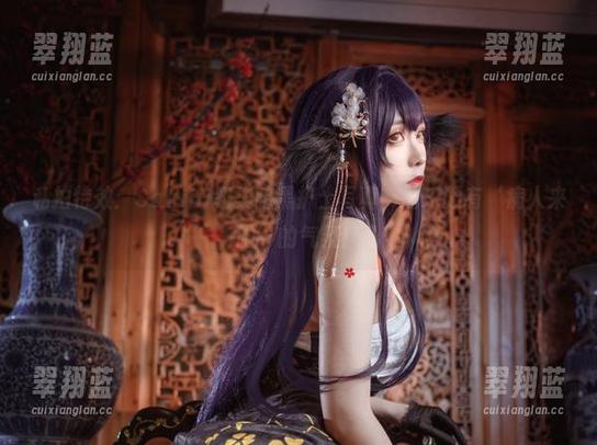 私拍特效：Sakiiii翎柒暗黑护士写真，配乐颇有‘病人来啦’的气氛！