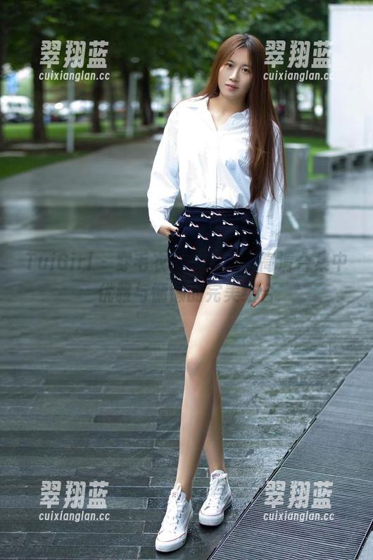 TuiGirl - 穿毛衣的赵惟依，高清合集中优雅与慵懒的完美结合
