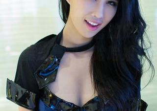 TuiGirl推女郎 – 安沛蕾的皮衣写真心路历程：从‘酷姐’到‘哈哈姐’的华丽转身。