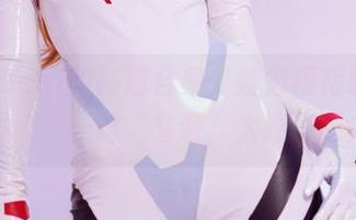 Vinnegal的高清合集，疑似模特职业病发作——这“套装”太迷了吧！