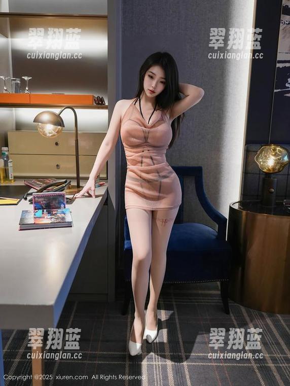 Xiuren秀人网 - 杂七杂八的内衣虫，林文文图库专属分享，好奇心一点点燃！