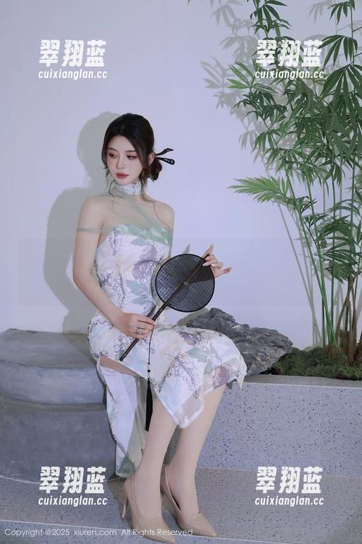 Xiuren秀人网-糯美子mini Xiuren秀人网 - 少女心满满的糯美子mini:下载作品一把抓!