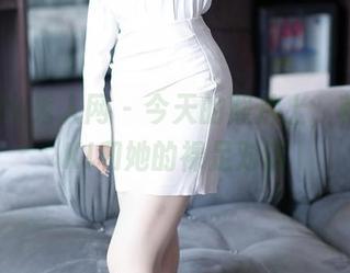 Xiuren秀人网 – 今天的照片上，芭比KIKI和她的裸足对话