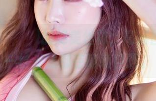 Yebin(전예빈)的绝美丝袜，高清图片里每一丝光线都在喃喃自语。