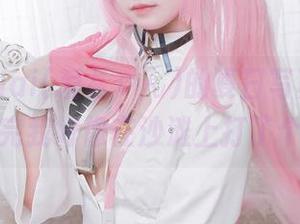 asagiriai(爱ちゃん)的夏日写真精选，看完我好像在沙滩上打了个盹