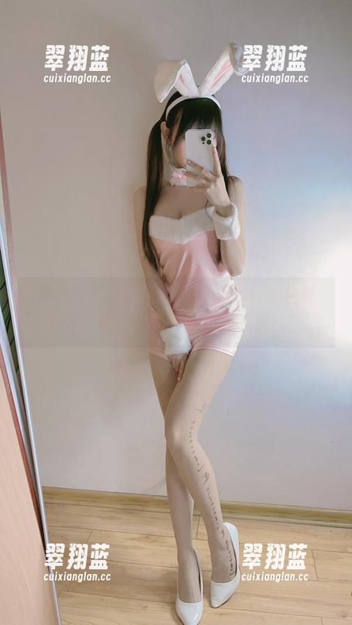 图库里的高度精致，miko酱ww的棉袜，哈哈，有种想画上去的强烈想法！
