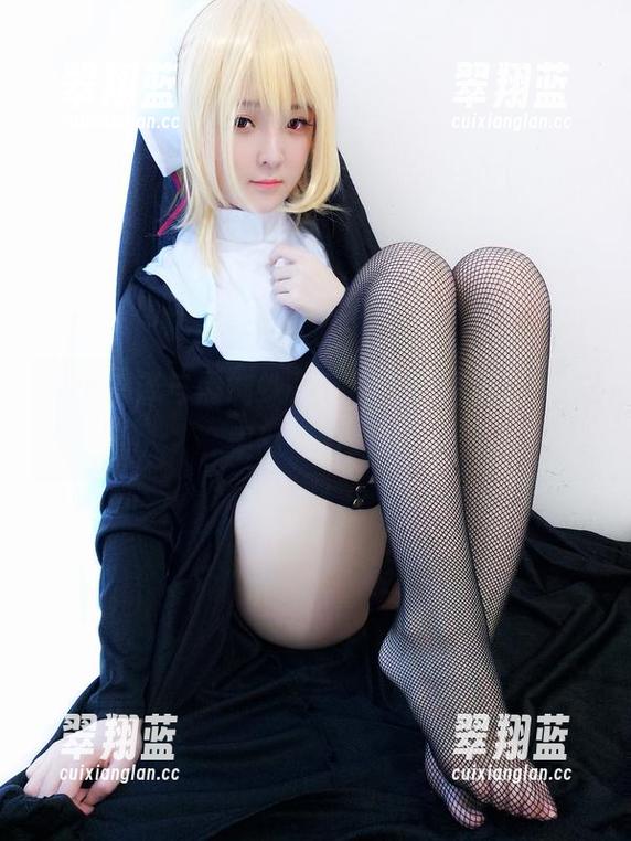 一小央泽与黑蜘蛛，一组“原图精选”，果然很有韵味