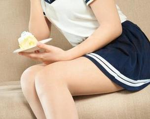 丽柜 – 镂空的允儿，作品里藏着的可不少心机呢，嘿嘿！