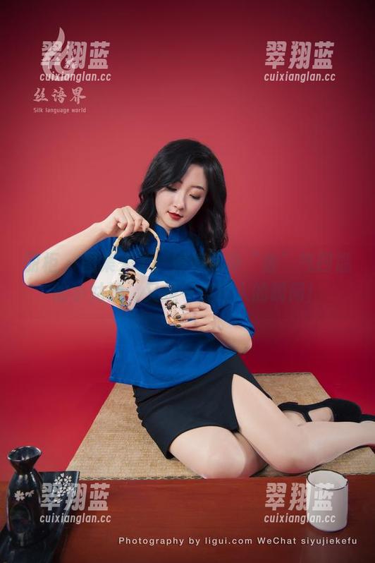 丽柜 - 图集来了！婷婷化身“香”气四溢的小姑娘，又是一波迷人的瞬间！
