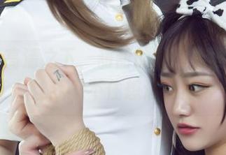 丽柜 – 高清之下，甜甜的护士姿势太温柔了，让我忍不住想滴滴信号…