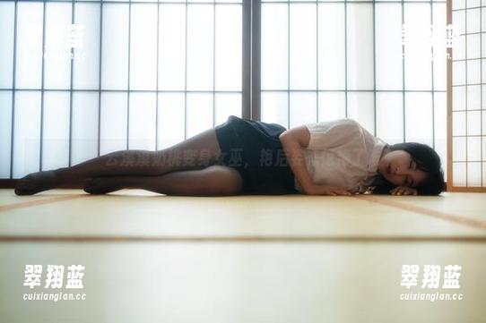 云溪溪奶桃变身女巫，艳后姿态惊艳了谁