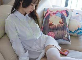 分享兔玩映画的油画少女合集——被勾画的心意，画笔也不敢妄想！