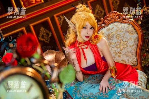 叉子宝宝不只是名字！她的裤里丝高清壁纸也许会让你时常流连