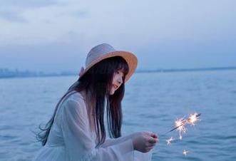 老黄牛古川kagura的东湖烟火，不逗你开心都难！Cos图册了解一下？