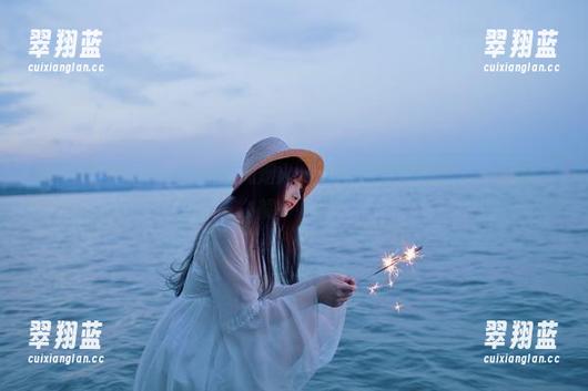 古川kagura 老黄牛古川kagura的东湖烟火,不逗你开心都难!Cos图册了解一下?