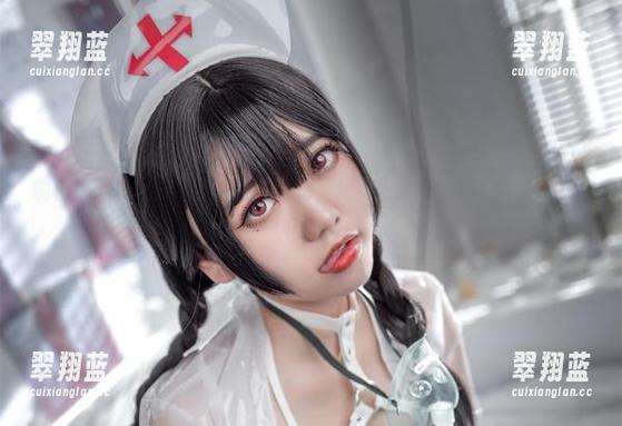 啊日日_Ganlory的作品：私拍迷糊女仆，盲打中，竟然待了六块巧克力