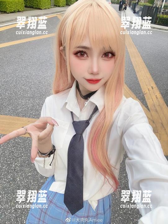 更新来啦～祝贺大肉丸Amiee复制芭芭拉的无敌气场！这图片让人咋舌啊！