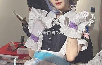 不怕网盘流量超标，就怕妖君白研的丝袜让你一口气下载完！