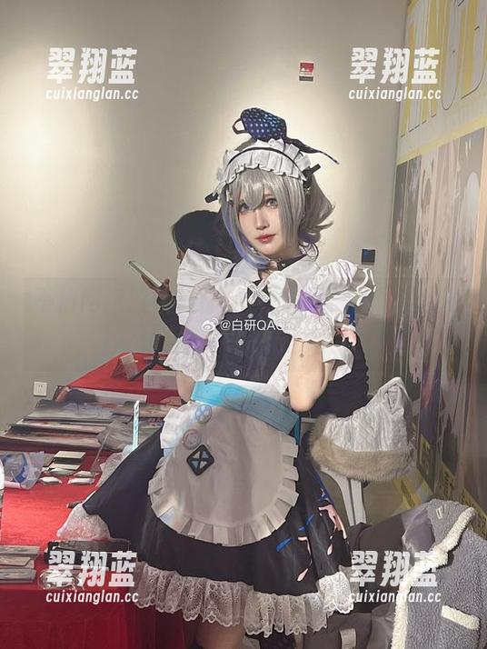 妖君白研 不怕网盘流量超标,就怕妖君白研的丝袜让你一口气下载完!