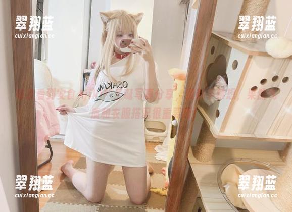 每次看到安食Ajiki的圣诞写真分享，我都不禁想，果然气质和衣服搭配很重要啊！