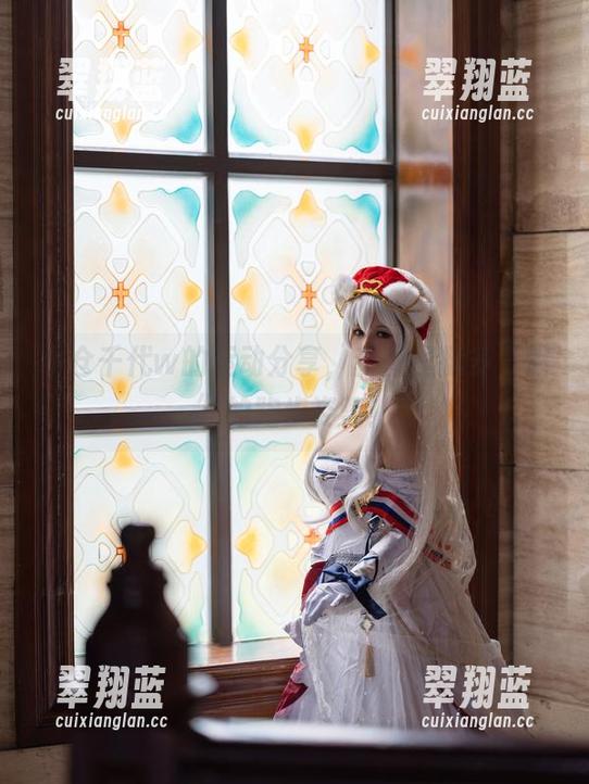 小仓千代w的运动分享，套图里挺多“假”的跑步姿势！