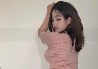 微密圈 – 关注小优优子！短裙写真新鲜出炉，心底小想法逐渐浮现。