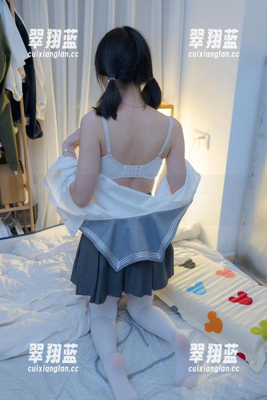 少女秩序 - 精选美图中的鹿可女王，一点也不含糊的亮眼！