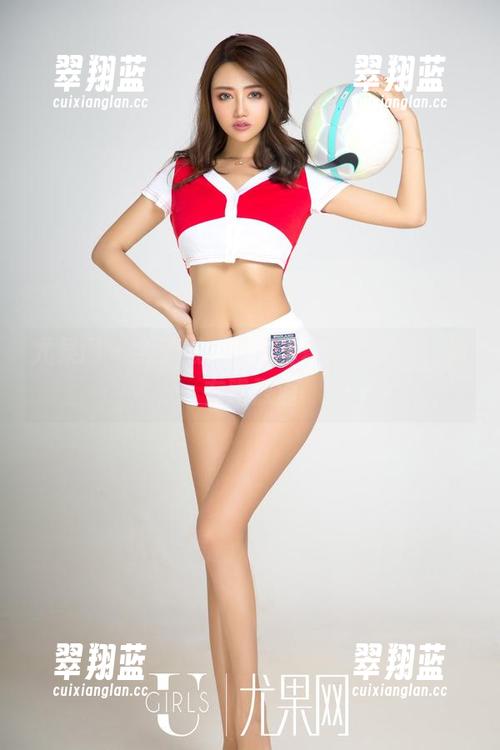 尤果网 - 金子熙：黑白写真里的情绪，像在喝烈酒