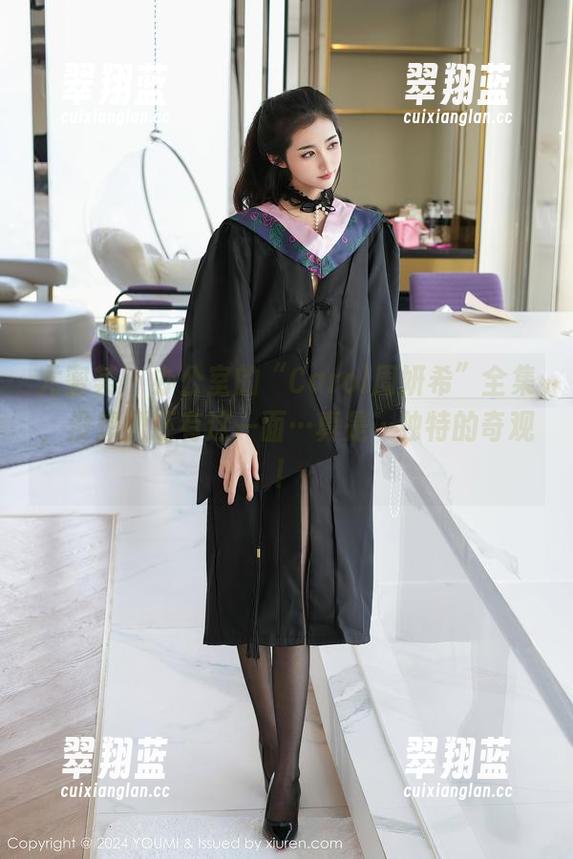 尤蜜荟 - 办公室的“Carol周妍希”全集，没想到还有这一面…真是…独特的奇观！