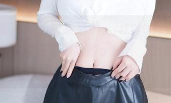 尤蜜荟 – 夏天图集出炉，little贝壳教你如何优雅地在海边与沙子搏斗，分享我的精彩血泪史！