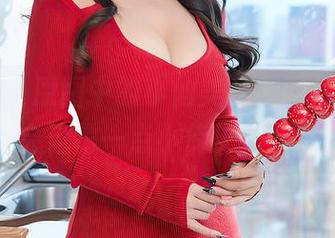 尤蜜荟 – 原图中的小仙美足，图片是不是也会流露一点小俏皮的气息？