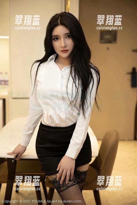 尤蜜荟 - 谁能拒绝这透明的诱惑，玥儿玥er美图合集等你来一探究竟。