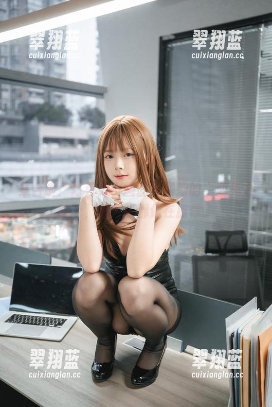 集合啦！巧克力小圆面包和她的“恋兔之踪”，每一张都像在撩你。