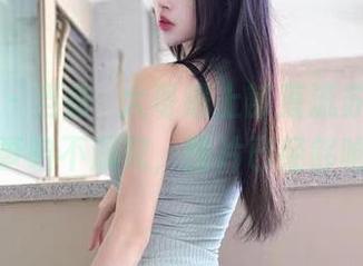微密圈 – 当徐珺大哥遇上部落流苏，原图的故事咱不深究，图片已经够呛了。