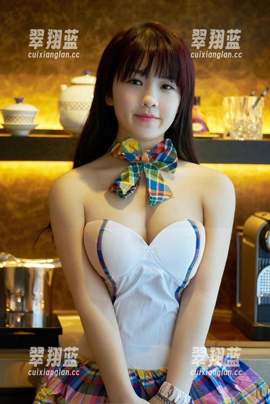 推女郎 - 高清图片下载：艾栗栗的裤里丝，引发了多少想象？