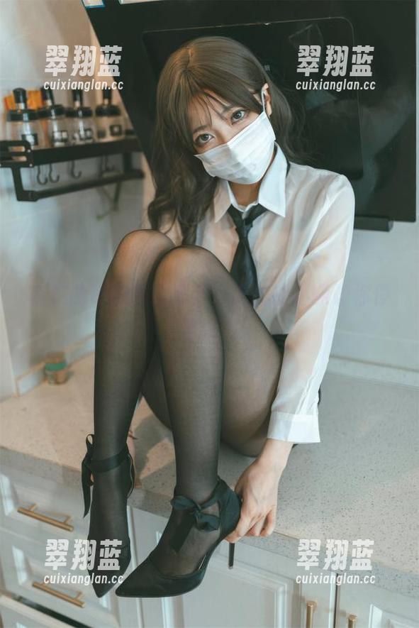 杏仁曲奇 杏仁曲奇的黑白游走,原图能不能让你停留呢?
