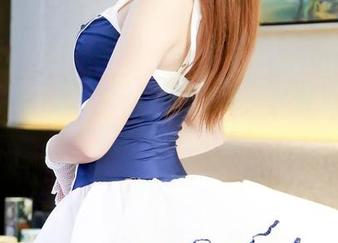 果团网 – 龚玥菲的海边合集，水面上都快扩散她的魅力了！