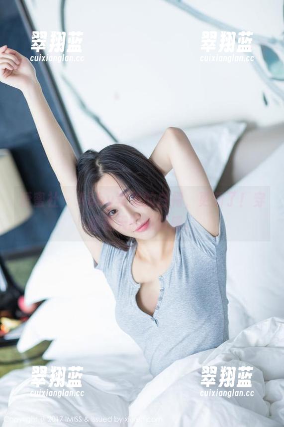 爱蜜社 - Abby李雅的白裙，更新了！穿越夏天的清新感。