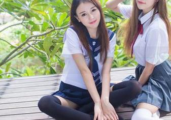 爱蜜社 – 小丽莎萌萌哒在线：体操服的争议——它到底好看吗？