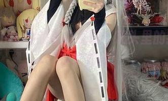 白栎Shirly的私拍发现：镜头里的我，和真实对峙