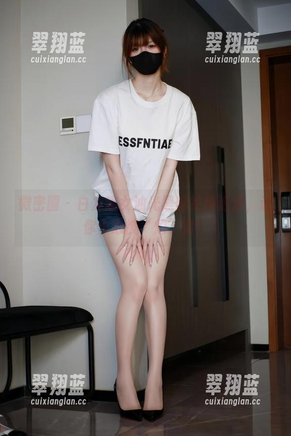 微密圈 - 白龙猫女油光黑丝的精选集，让你小心被‘灼’到！