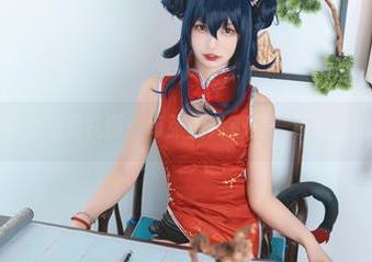 神乐坂真冬的私房礼服：每张图片都是一场随性的小聚会。