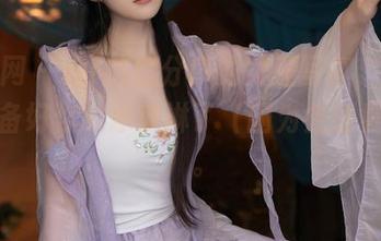 秀人网 – z杯悠悠分享的女王写真，是时候准备好你的冰淇淋了（因为会摇晃心神）。