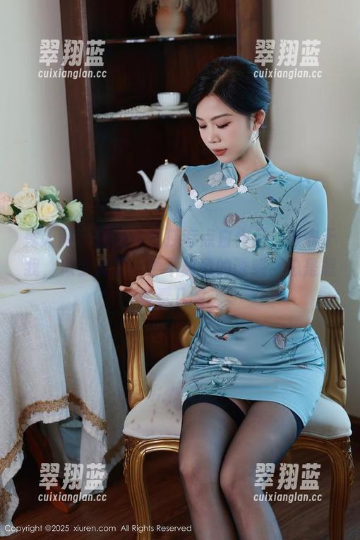 秀人网 - 精选伊丽莎有点白作品，内衣于我，似乎成了一种不刻意的诱惑，总是想多看几眼。